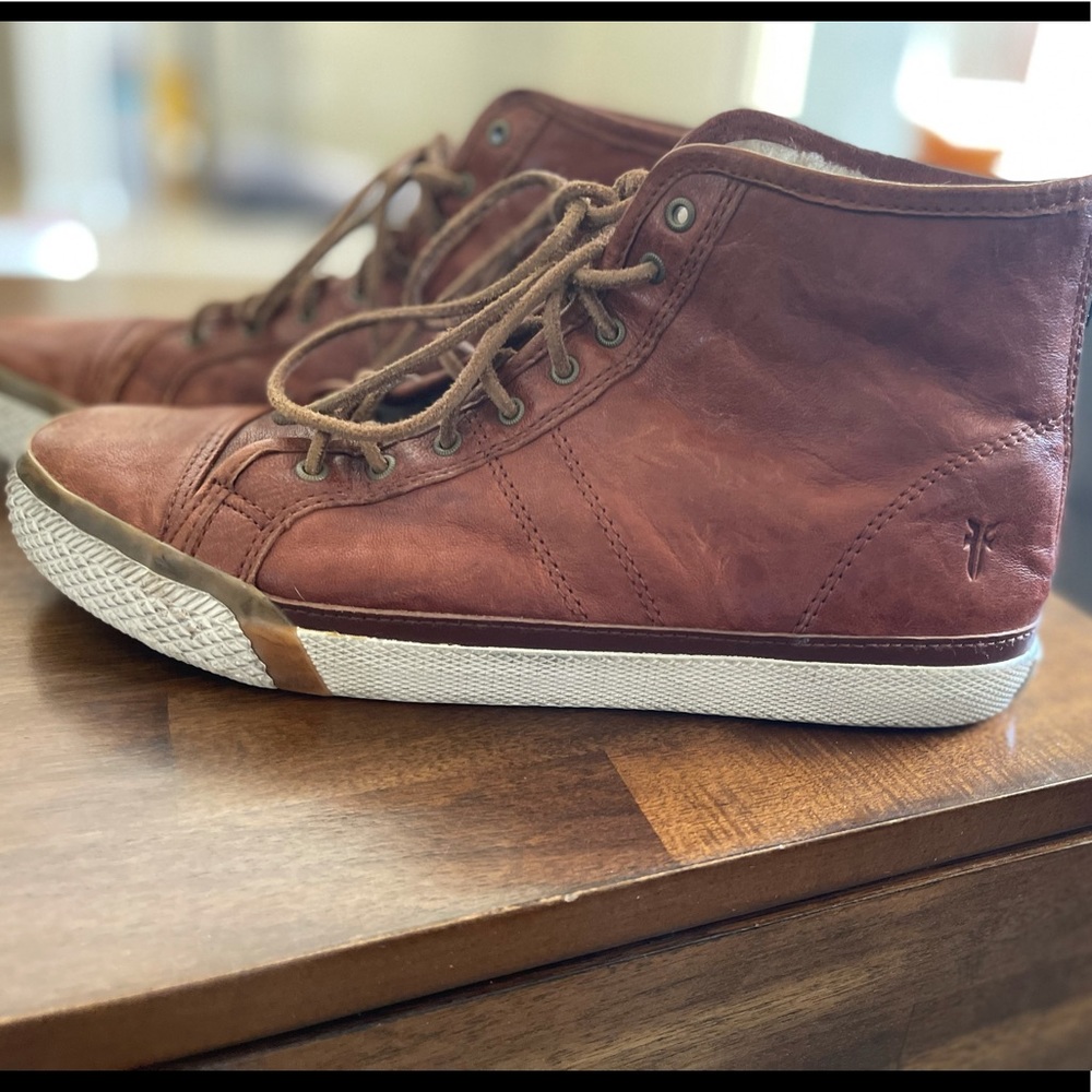 Frye Leather Hightop Sneaker size 10M